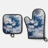 A swirl of clouds ovenwant & pannenlap set (Voorkant)