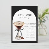 A Tini One Is on the Way QR code Baby Shower Kaart (Staand voorkant)