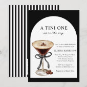 A Tini One Is on the Way QR code Baby Shower Kaart (Voorkant / Achterkant)