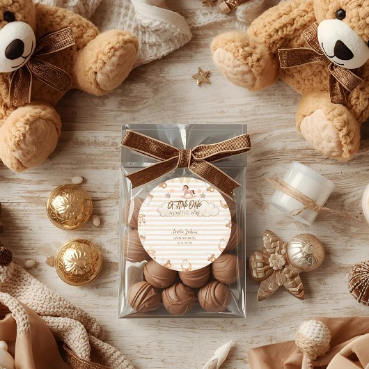 A Tini One On The Way Espresso Martini Baby Shower Ronde Sticker