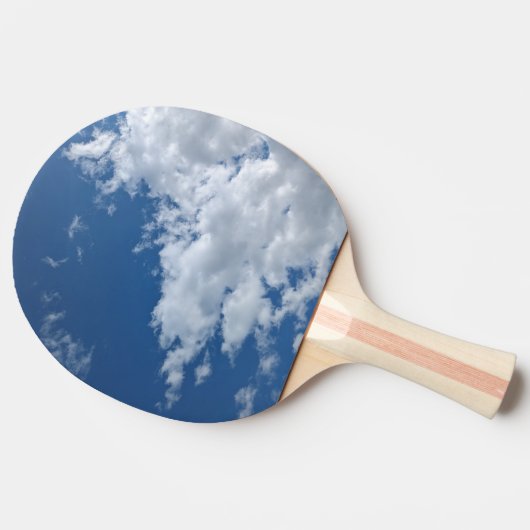 A triangle of clouds tafeltennisbatje (Zijkant)