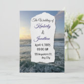 A unique beach wedding invitation  kaart (Staand voorkant)