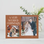 A Very Wedded Christmas Newlywed Photo Terracotta Feestdagenkaart (Staand voorkant)