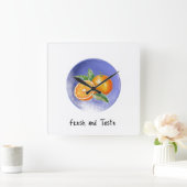 A wall clock for a home that loves freshness  vierkante klok (Huis)