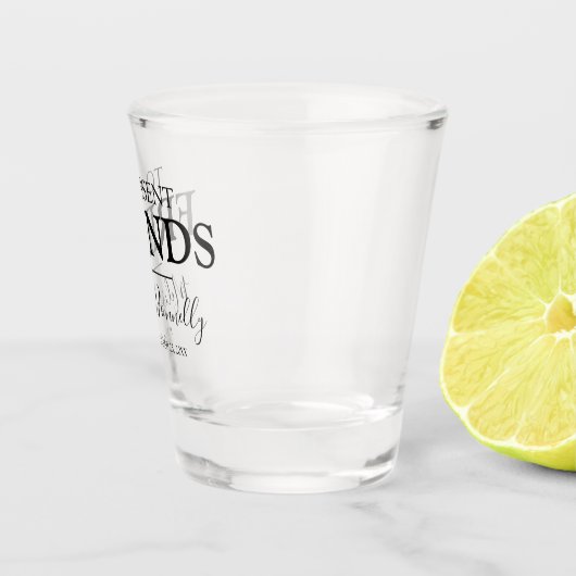 Aan afwezig Friends Memorial Shot Glas (Rechts)