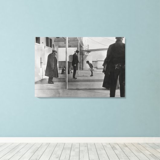 Aan boord van de Titanic Canvas Afdruk (Insitu (Houten vloer))