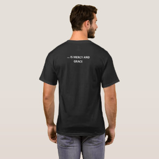 Aan de andere kant van de afspiegeling zijn genade t-shirt