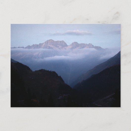 AAN DE RAND VAN DE NACHT BRIEFKAART (Voorkant)