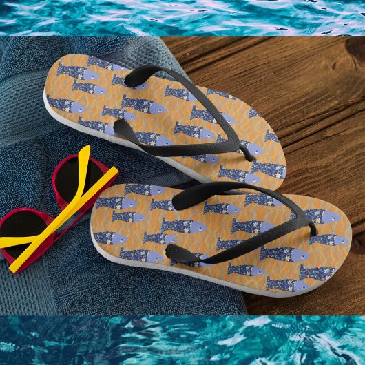 Aan zee bij het zee Beach draag Teenslippers