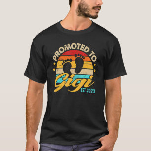 Aangeboden naar Gigi 2023 Moederdag, eerste keer m T-shirt