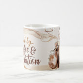 Aangedreven door Coffee & Ambition – Hustle Mok (Center)