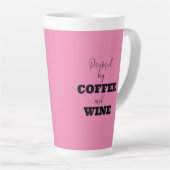 AANGEDREVEN DOOR COFFIE EN WIJN Latte Mok (Rechterhoek)