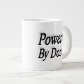 Aangedreven door Donuts citeert zwarte halve tekst Grote Koffiekop (Voorkant rechts)