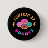 Aangedreven door donuts ronde button 5,7 cm (Voorkant)