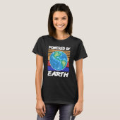 Aangedreven door EARTH Retro Solar System Planet D T-shirt (Voorkant volledig)