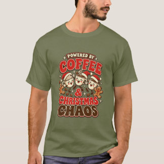 Aangedreven door koffie en kerstchaos t-shirt