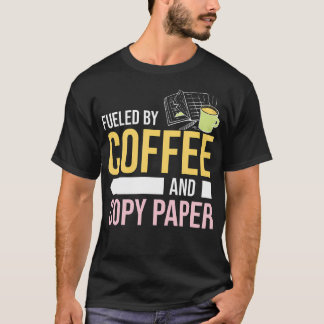 Aangedreven Door Koffie En	 Papier Ondersteunende  T-shirt