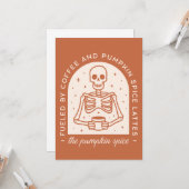 Aangedreven door koffie en pumpkin spice lattes kaart (Voorkant / Achterkant in situ)