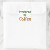 Aangedreven door koffie vierkante sticker (Tas)