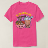Aangedreven door Ramen en Bubble Tea Anime Lover F T-shirt (Design voorkant)