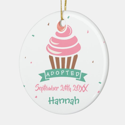 Aangenomen Cupcake - Aangepaste naam Datum Keramisch Ornament (Links)