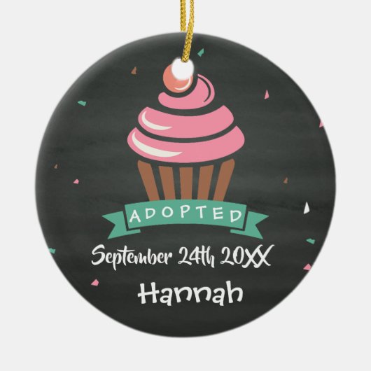 Aangenomen Cupcake - Aangepaste naam Datum Keramisch Ornament (Voorkant)