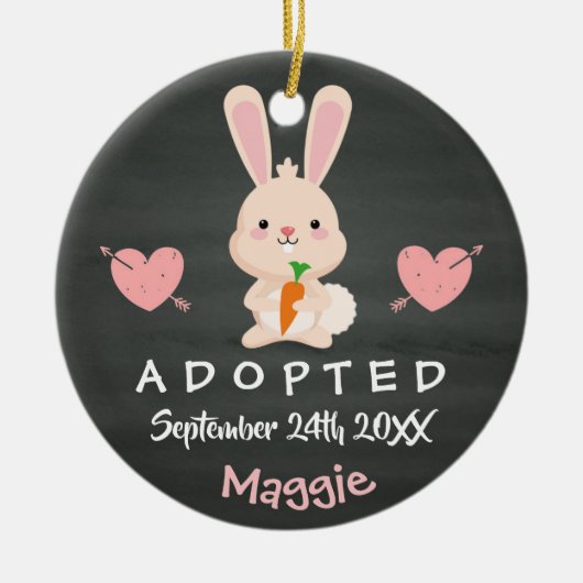 Aangenomen - Gepersonaliseerd roze Bunny Adoption Keramisch Ornament (Voorkant)