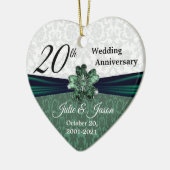 Aangepast - 20e Jubileum van het huwelijk in Emera Keramisch Ornament (Links)