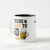 Aangepast 60e geboortedag, kaas en bier tot 60 jaa tweekleurige koffiemok (Voorkant links)