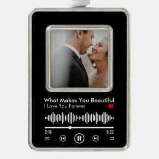 Aangepast afbeelding en favoriete liedje voor paar verzilverd omlijst ornament
