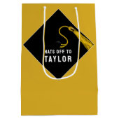 Aangepast Afstuderen Gold Middelgrote Gift Bag Medium Cadeauzakje (Achterkant)