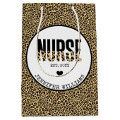 Aangepast Afstuderen van Verpleegster Cheetah RN Medium Cadeauzakje (Voorkant)