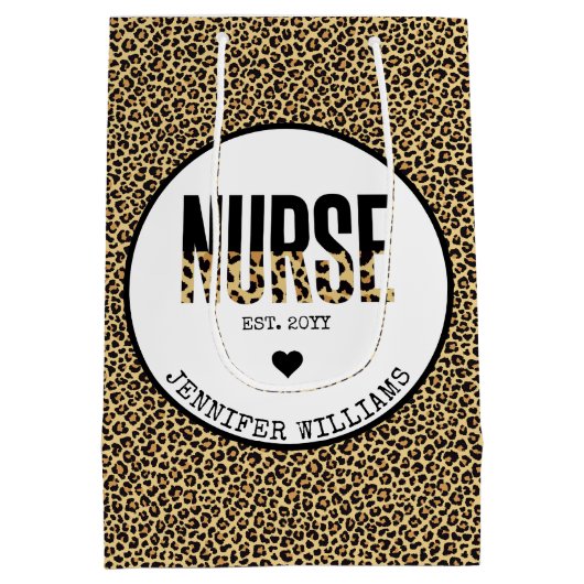 Aangepast Afstuderen van Verpleegster Cheetah RN Medium Cadeauzakje (Achterkant)