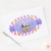 Aangepast Baby shower voor Paarse en roze Chevron Ovale Sticker (Envelop)