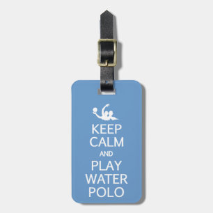 Aangepast bagagelabel waterpologe houden