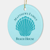 Aangepast balkhuis Aqua Seashell Monogram Familie Keramisch Ornament (Links)