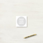 Aangepast bedrijfslogo post-it® notes (Op bureau)