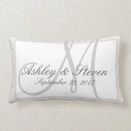 Aangepast, bijpassend monogram voor linnen kussen