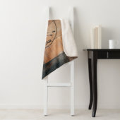 Aangepast bijtend hout, textiel en meer monogram sherpa deken (In situ)