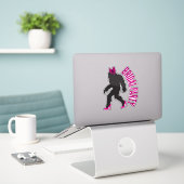 Aangepast bruiloftsgeschenk chic sassy Sasquatch Sticker (Laptop op bureau)