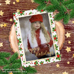 Aangepast Classic Green Holly Red Berries Gold Folie Feestdagen Briefkaart<br><div class="desc">Het klassieke kerstvakantieseizoen van vandaag rood, groen en gouden folie verkleurde Holly-bessen en bladeren op een scherpe witte achtergrond. Met optie om met een foto en (beperkte) tekst van uw keus aan te passen of te personaliseren. Met ruimte om de tekst op de voorkant aan te passen of te personaliseren,...</div>