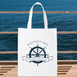 Aangepast Cruiseschip Nautisch Wiel Boodschappentas<br><div class="desc">Een aangepaste zomervakantie met een herbruikbare tas voor je strandcruise op de oceaan met een blauw stuurwiel van een marine. Dit nautische ontwerp is perfect voor de marketing van de schipper of voor de herdenking van een speciale reis naar het zee. Pas uw achternaam en jaar aan.</div>