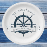 Aangepast cruiseschip  Nautisch wiel Papieren Bordje<br><div class="desc">Chic custom zomers vakantion paper bord for your strand cruise on the oceic with a navy blue boat stuurwiel. Dit nautische ontwerp is ideaal voor klasachtige,  overeenkomende familieherenigingskeepsakes om de speciale reis te herdenken. Pas uw achternaam en jaar aan.</div>