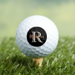 Aangepast Drie gelaagd Monogram met Voornaam Golfballen<br><div class="desc">UNIEKE LAYERING VAN DE MONOGRAM — kijk goed en je ziet drie kleuren, wat het gevoel van diepte geeft. Aangepast aanvullend met de voornaam. Een speciaal idee voor een cadeau of je kunt gewoon genieten van jezelf! Als u ontwerpvragen of speciale vragen hebt, kunt u een e-mail sturen naar: charmdesignstudio@rcn.com...</div>