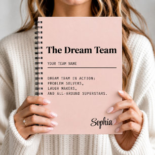 Aangepast droomteam zakelijke collega teamwerk cad notitieboek