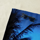 Aangepast eilandstrand roze Turquoise Blue Sunset Strandlaken (In situ)