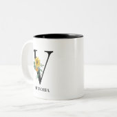 Aangepast Floral Alphabet V Monogram Tweekleurige Koffiemok (Voorkant links)
