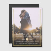 Aangepast fotohuwelijk | Moderne typografie en gou Magnetische Uitnodiging (Voorkant / Achterkant)
