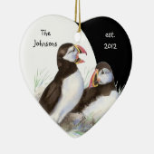 Aangepast gedateerd gezinsmonogram en Puffins voge Keramisch Ornament (Rechts)