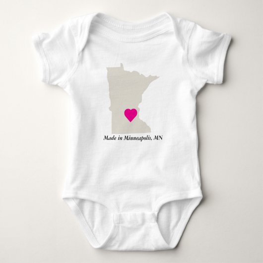 Aangepast gemaakt in Minnesota State Love Baby T-s Romper (Voorkant)
